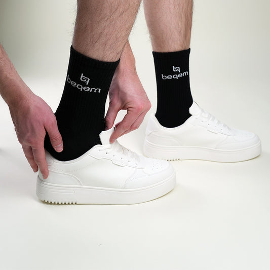 Beqem schwarze Socken aus ägyptischer Baumwolle – weich, atmungsaktiv & langlebig. Perfekt für Arbeitsschuhe & den Alltag