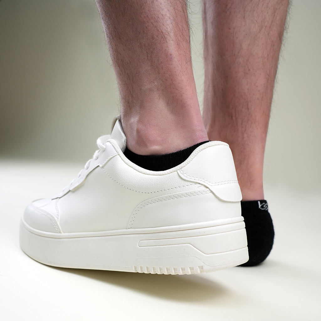Beqem Sneaker-Socken aus ägyptischer Baumwolle – schwarz, atmungsaktiv & extra-low cut. Perfekt für Herren-Sneaker & Komfort.